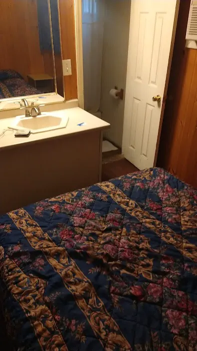 Americana Motel Picture 1