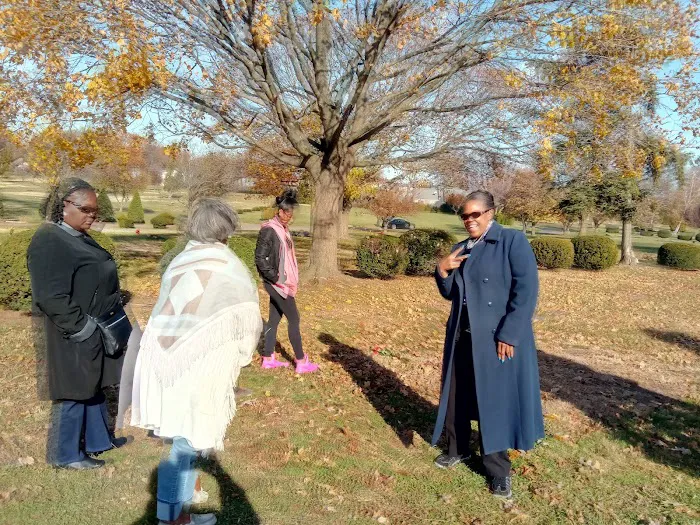 Graceland Memorial Park & Mausoleum Picture 6