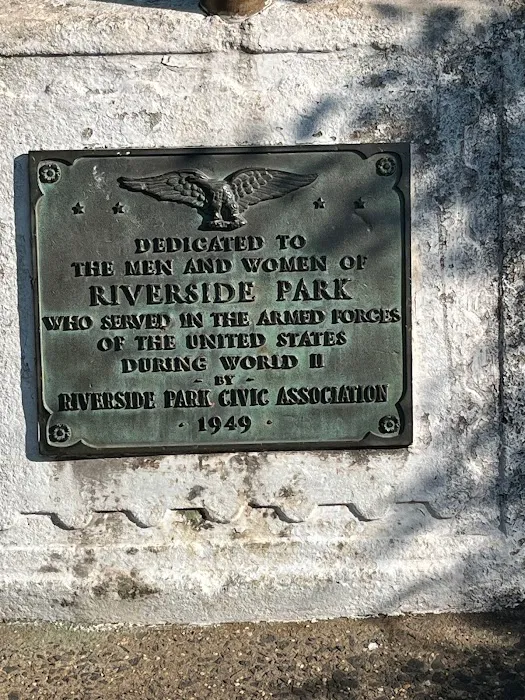 Riverside Park War Memorial Picture 1