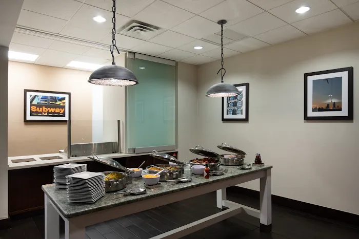 Holiday Inn Clark - Newark Area by IHG Picture 9