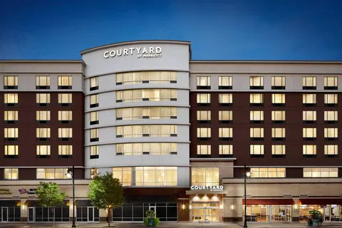 Courtyard Newark Downtown Picture 9