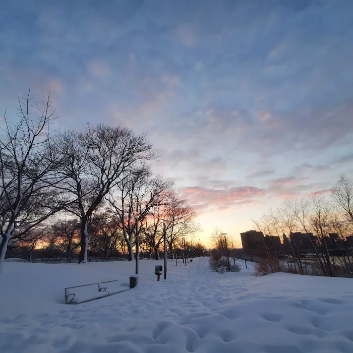 Riverbank Park Picture 8