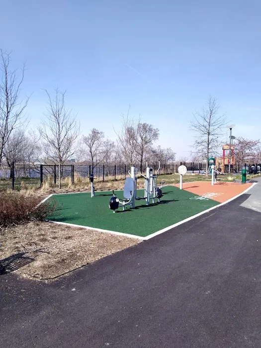 Fitness Zone - Newark Riverfront Park Picture 7