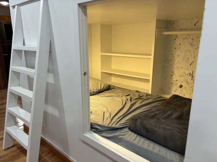 Capsule hostel Picture 7