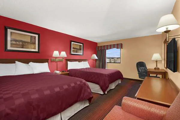 Ramada by Wyndham East Orange Picture 2