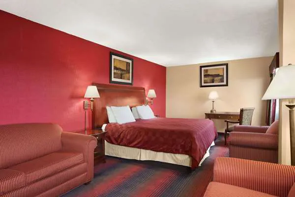 Ramada by Wyndham East Orange Picture 5