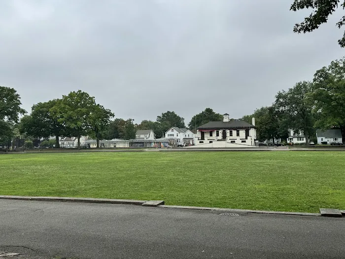 Elmwood Park Picture 3