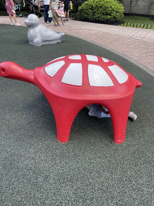 Newport Gazebo Park Picture 10