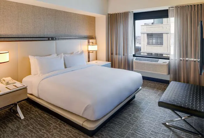 DoubleTree by Hilton Hotel & Suites Jersey City Picture 4