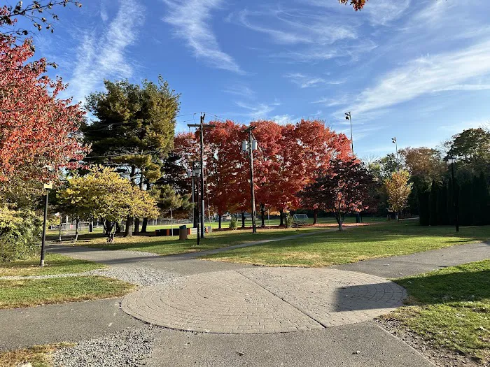 Meadowland Park Picture 8