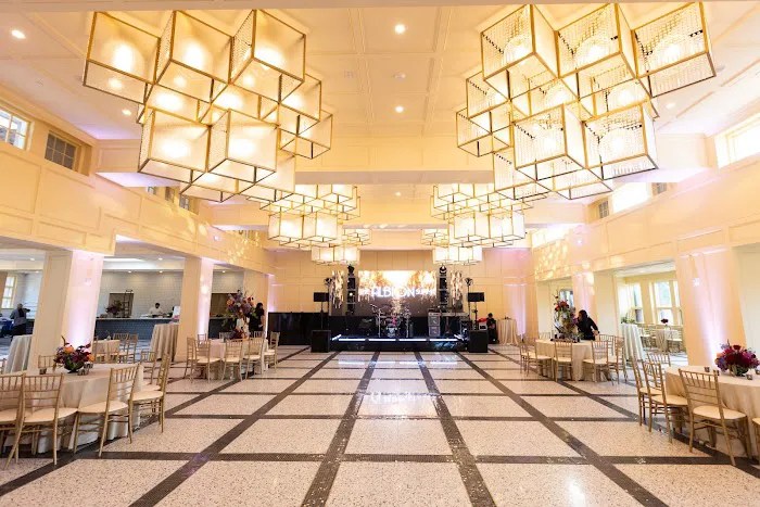 The Albion Summit Hotel Picture 3