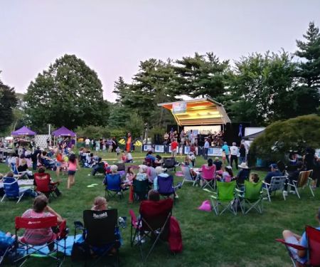 Summit Village Green