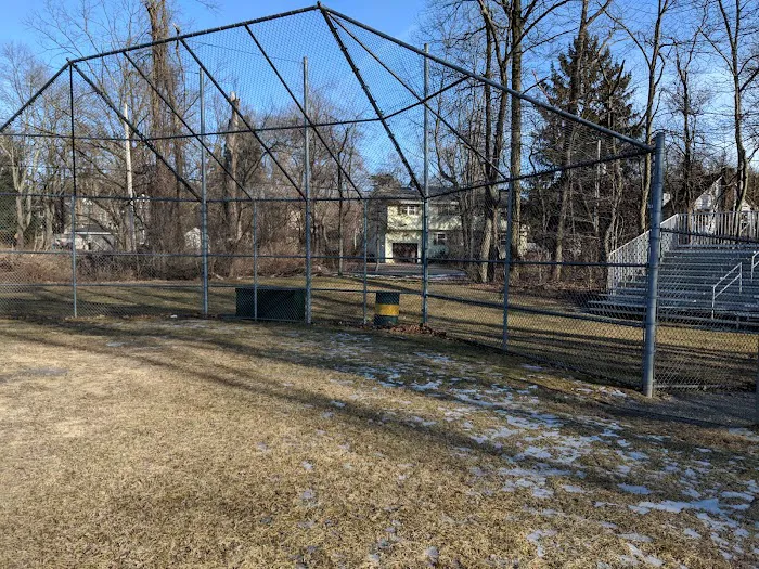 Grove Terrace Park Picture 5