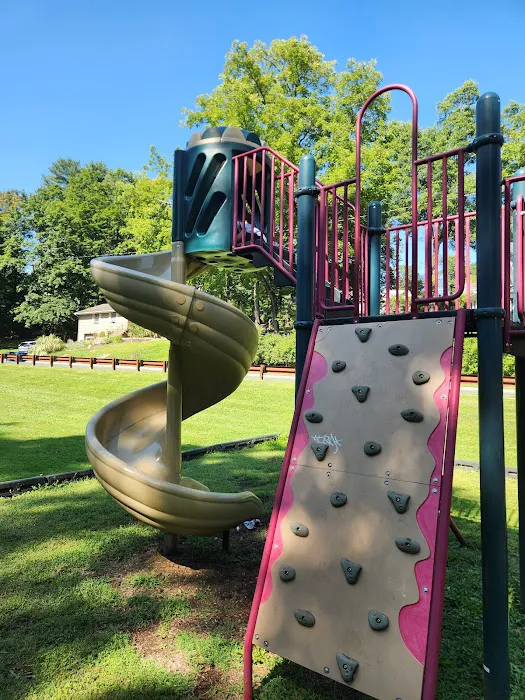Marge Goryeb's Children's Playground Picture 1