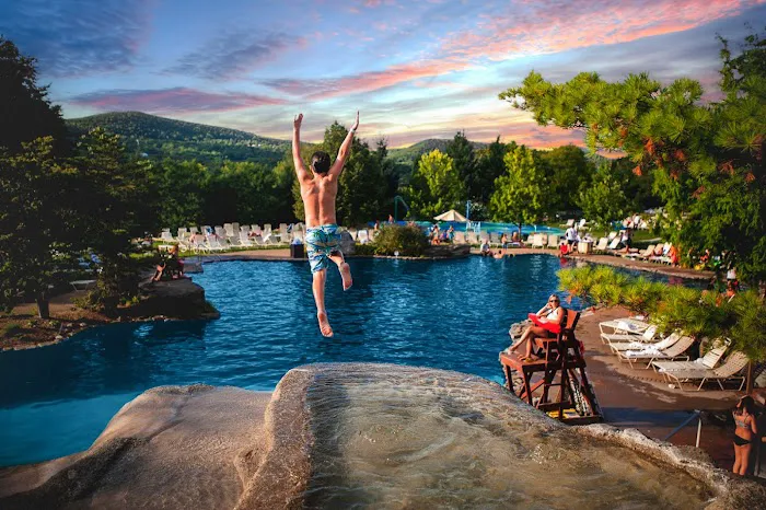 Skylift Lodge Mountain Creek Vernon Airbnb Picture 2