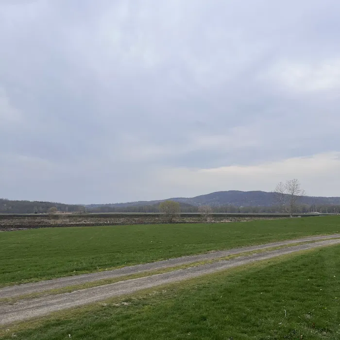Warwick Town Park Picture 4