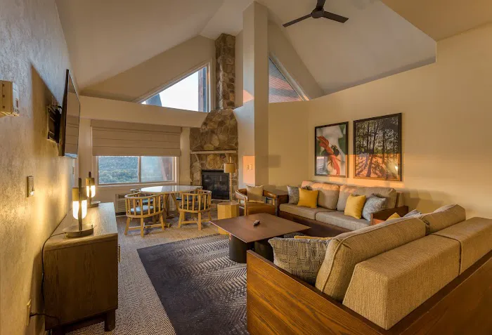 Grand Cascades Lodge Picture 6