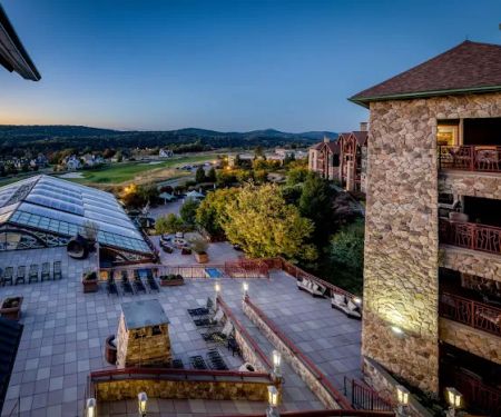 Grand Cascades Lodge