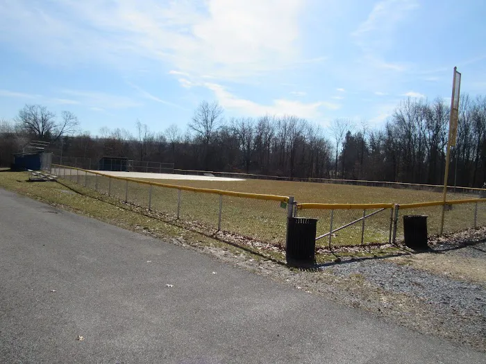 Woodfield Park Picture 6
