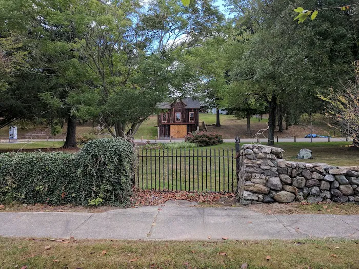 Abraham Nichols Park Picture 8