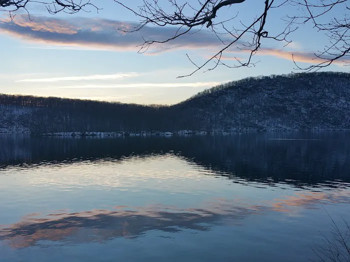 Candlewood Lake Park Picture 10