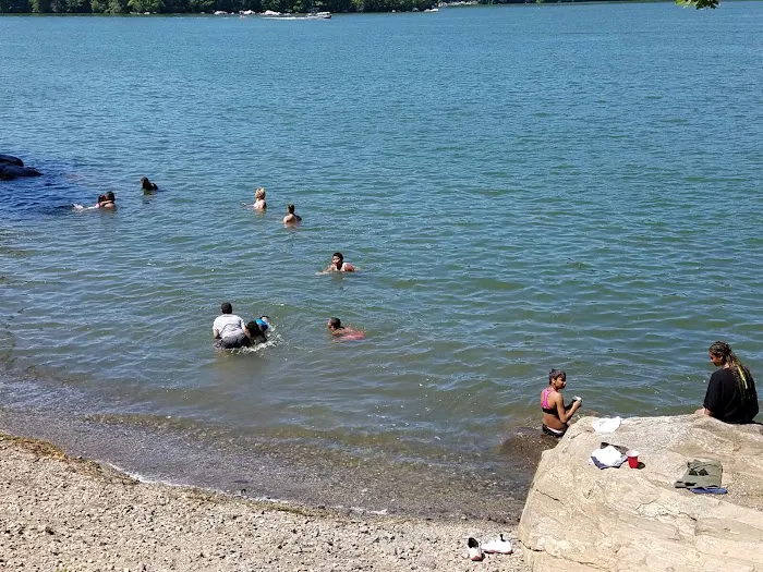 Dike Point Park Picture 10