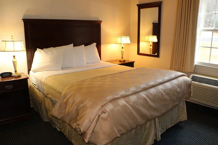 Newbury Inn Hotel Picture 8