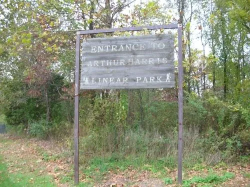 Arthur A. Harris Linear Park Picture 1