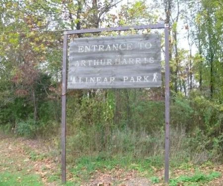 Arthur A. Harris Linear Park