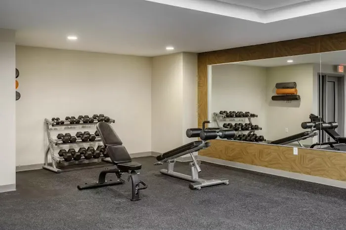 Comfort Inn & Suites Newark Liberty International Airport Picture 8