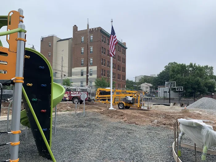Hunterdon Street Park Picture 1