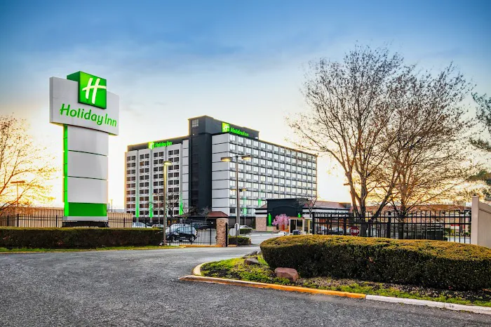 Holiday Inn Newark International Airport by IHG Picture 1