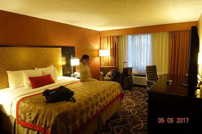 Ramada Plaza by Wyndham Newark International Airport Picture 6