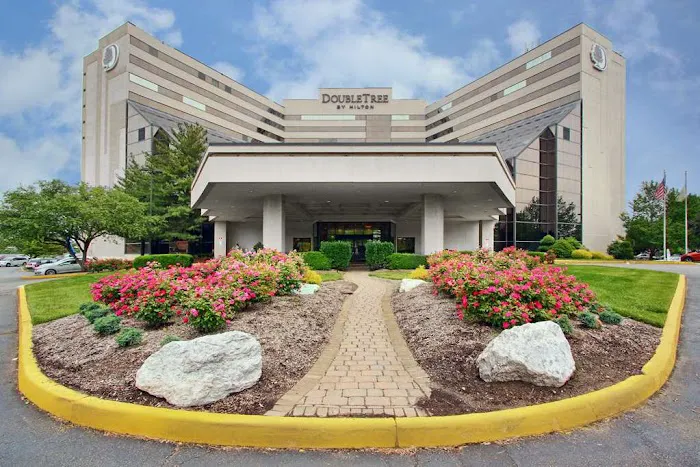 DoubleTree by Hilton Hotel Newark Airport Picture 1