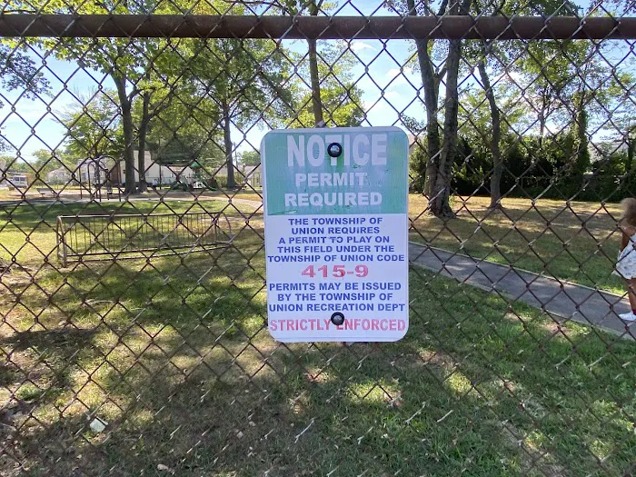 Hoover Park Picture 3