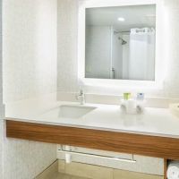 Holiday Inn Express & Suites Woodbridge by IHG ico