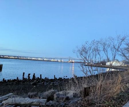 Tottenville Shore Park