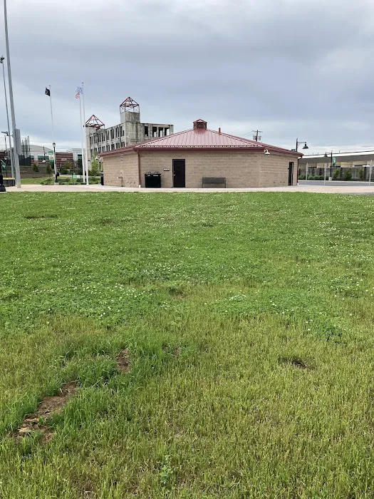 Thomas Mundy Peterson Park Picture 6