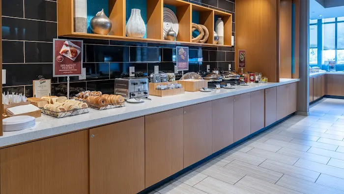 SpringHill Suites Woodbridge Picture 8