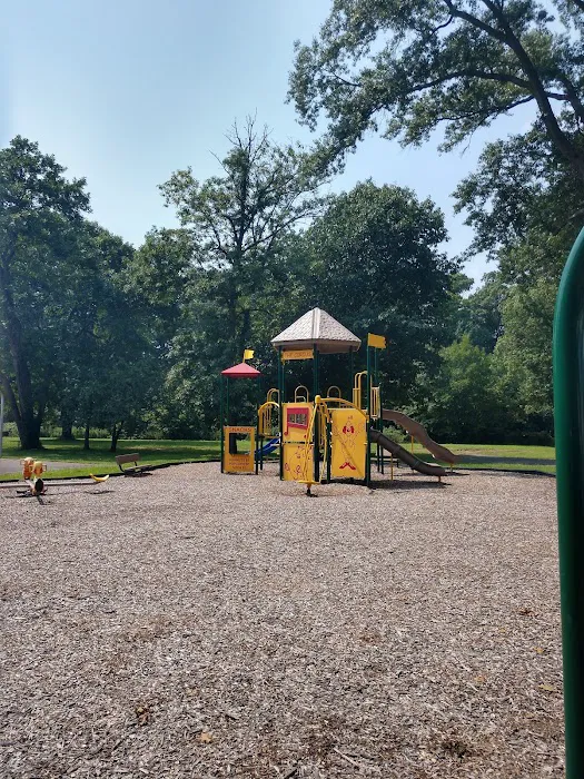 Long Hill Park Picture 9