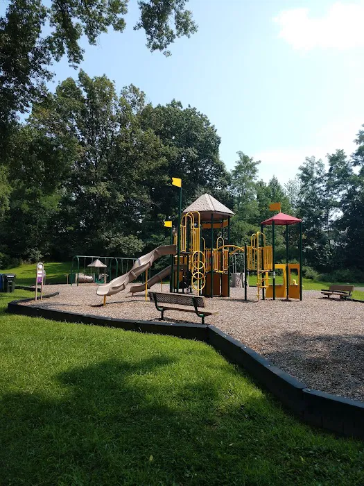 Long Hill Park Picture 8
