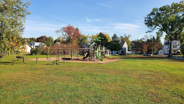 Lincoln Park Picture 7