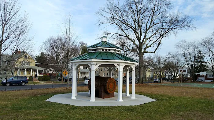 Lincoln Park Picture 5