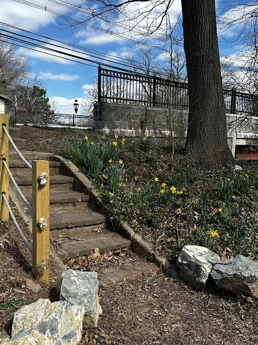 Cranford Girl Scout Park Picture 4