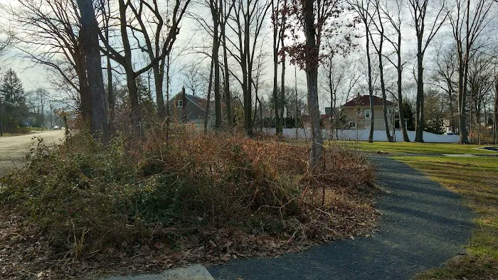 Garwood Park Picture 2