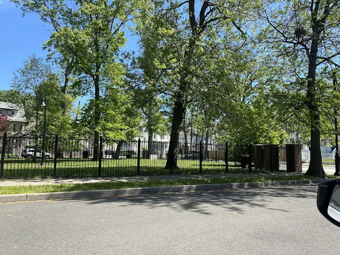 West End Avenue Park Picture 3
