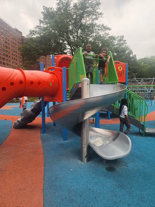 Ivy Hill Park Picture 9
