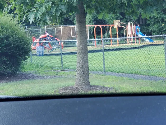 Laurel Park Picture 2