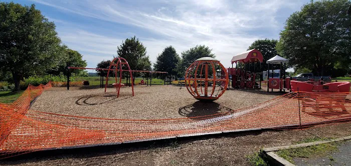 Pine Island Park Picture 3