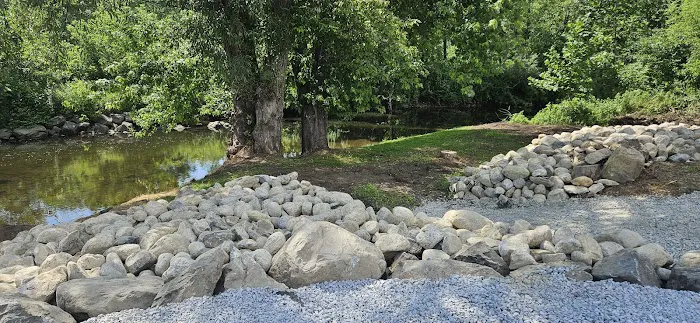 Borough of Hamburg Riverbank Park Picture 2